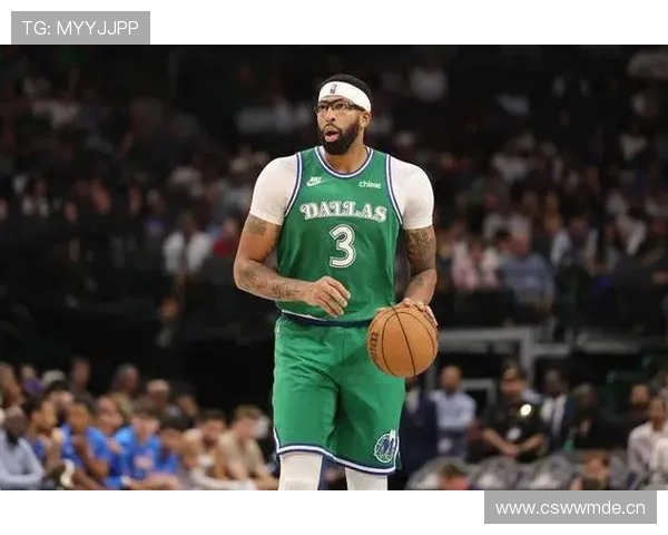 戴维斯战术适应表现稳健,近期赛场发挥持续提升 戴维斯战术适应表现稳健,近期赛场发挥持续提升