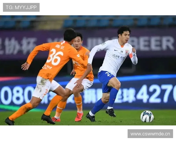 多特蒙德防线稳定性问题持续显现,对赛季防守质量提升形成制约 多特蒙德防线稳定性问题持续显现,对赛季防守质量提升形成制约