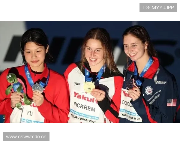 余依婷赛场上认真的样子，私底下居然连外卖都挑三拣四，真像个大小姐？